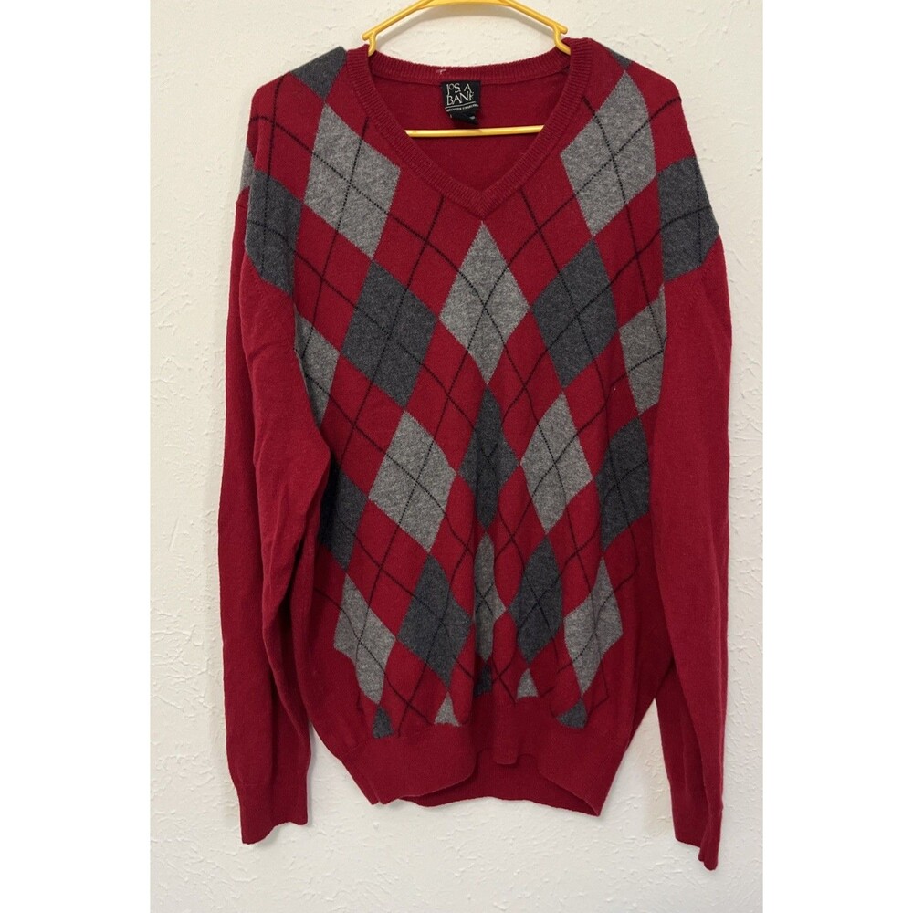 JOS A BANK Men's Sweater Red/Gray Argyle V Neck Style Lambswool Knit Size XL